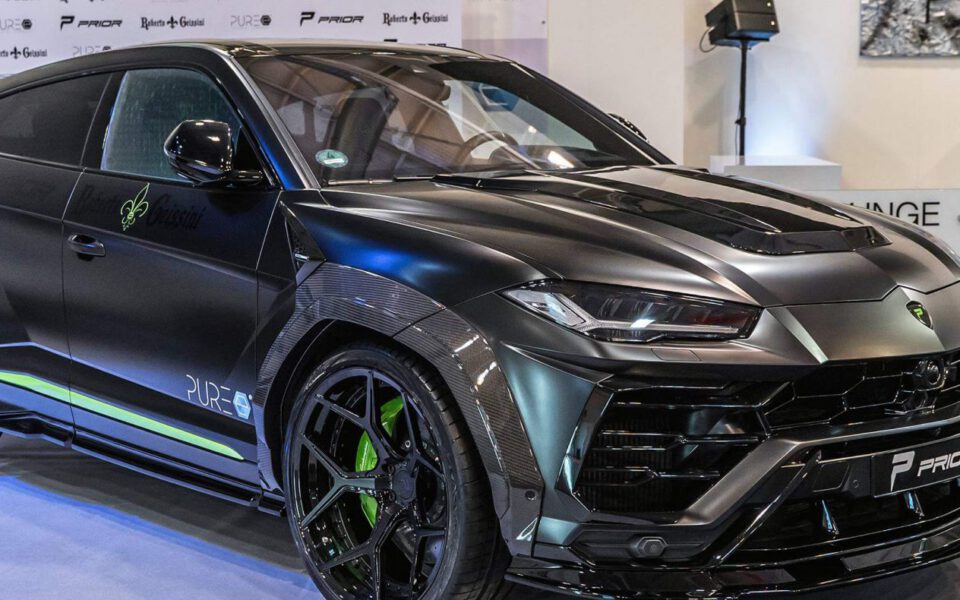 PD700WB Frontverbreiterung für Lamborghini Urus