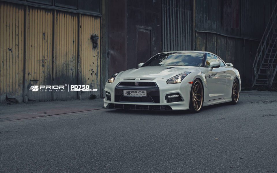 PD750 Frontstoßstange inkl. Frontspoilerlippe für Nissan GT-R [R35]