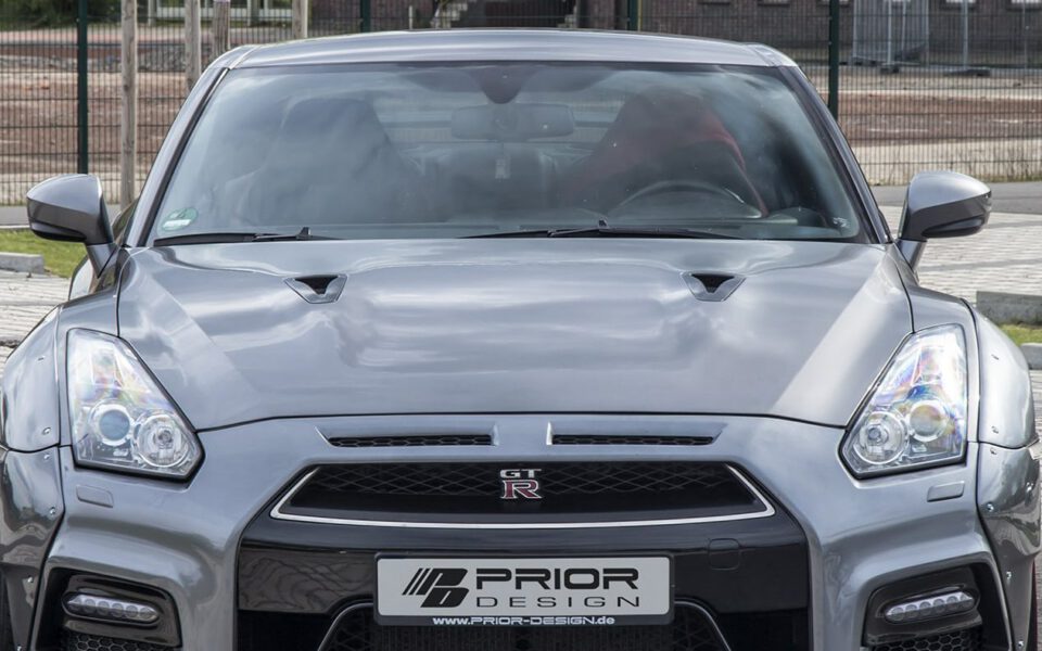 PD750 WB Frontstoßstange inkl. Frontspoilerlippe für Nissan GT-R R35