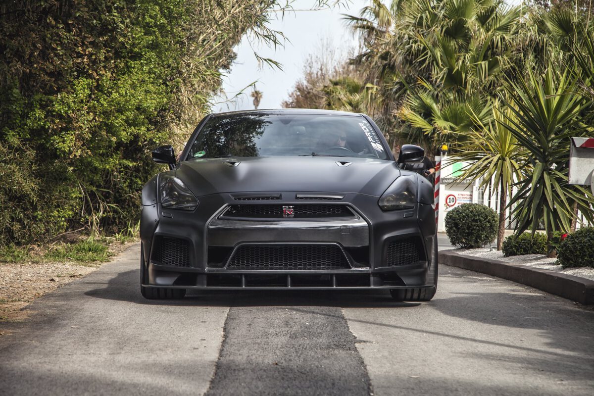PD750 WB Frontstoßstange inkl. Frontspoilerlippe für Nissan GT-R R35