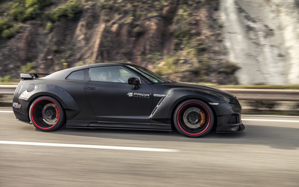 PD750 WB Seitenschweller inkl. Aufsatz für Nissan GT-R R35