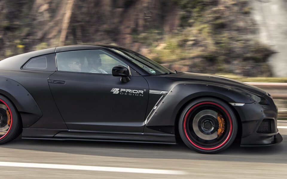 PD750 WB Seitenschweller inkl. Aufsatz für Nissan GT-R R35